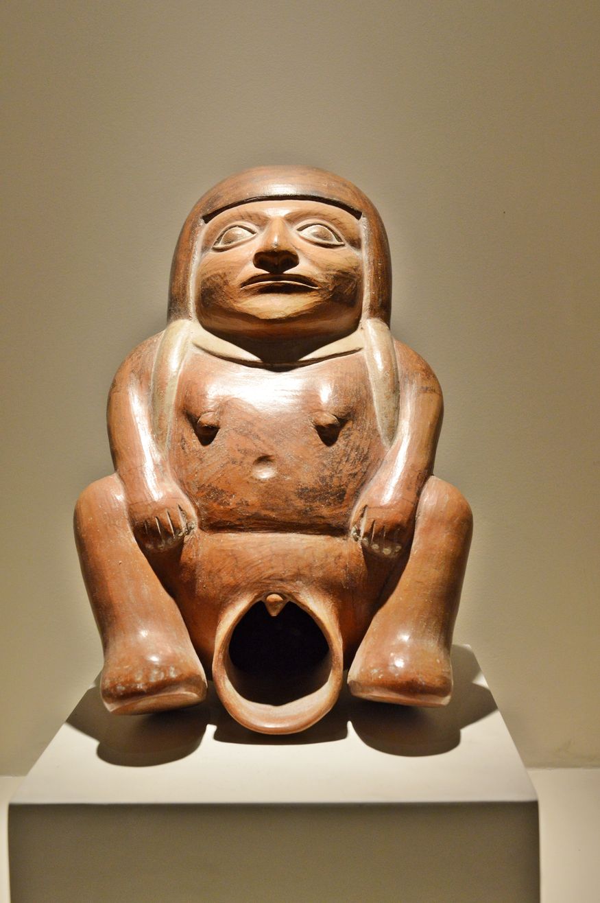 Ваза в форме женщины эротическая керамика Лима