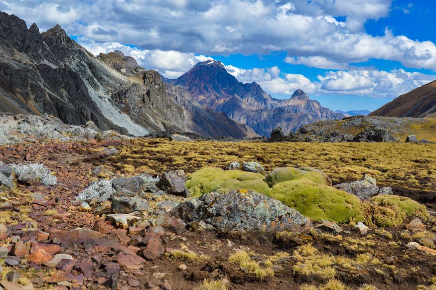 Долина в горах Уайуош Уараз Перу