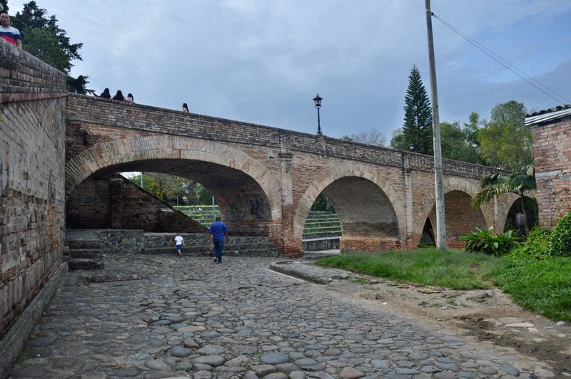 Древний мост Умильядеро
