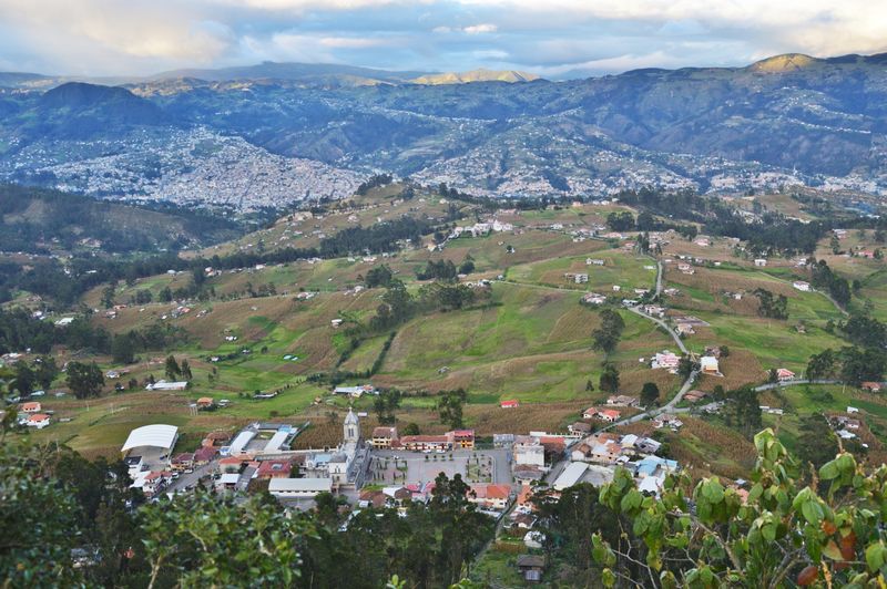 Поселок  в горах Эквадора