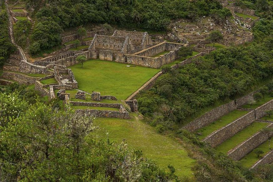 Чокекирао руины древнего города инков в Священной долине