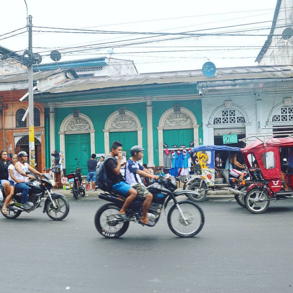Мотоциклы на улицах Перу