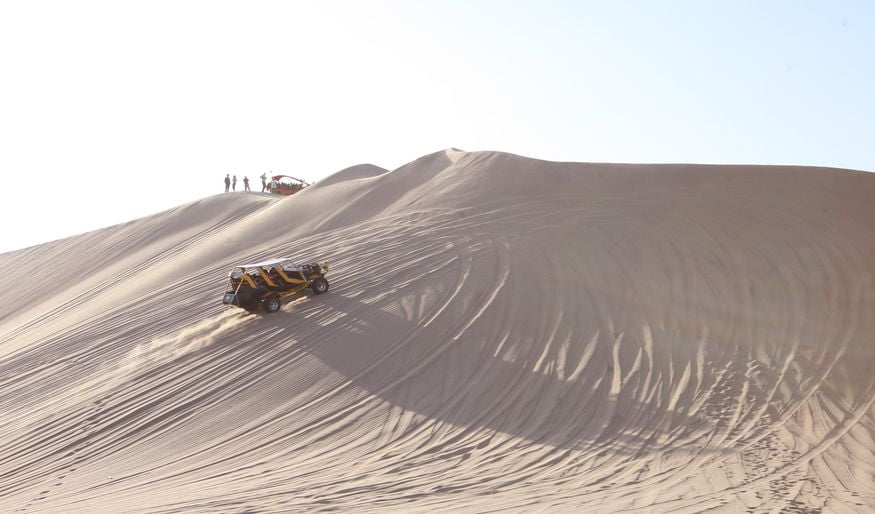 Багги Уакачина Перу - подъем на вершину дюны