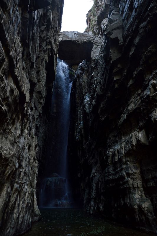 Водопад недалеко от города Тариха в Боливии