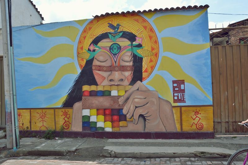 Графиити с изображением южноамериканского индейца