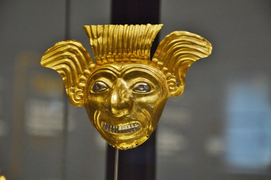 Золотая маска Инков