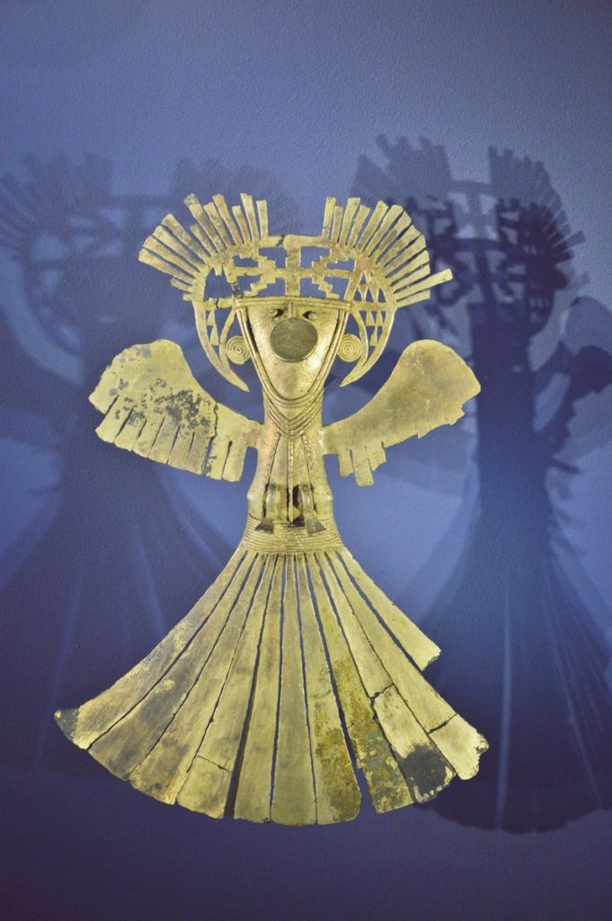 Золотое украшение — музей золота в Боготе