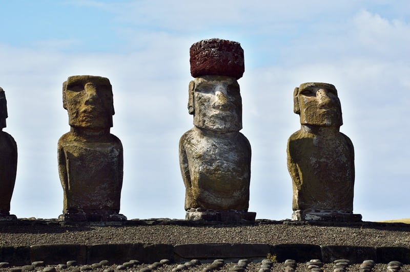 Тонгарики моаи
