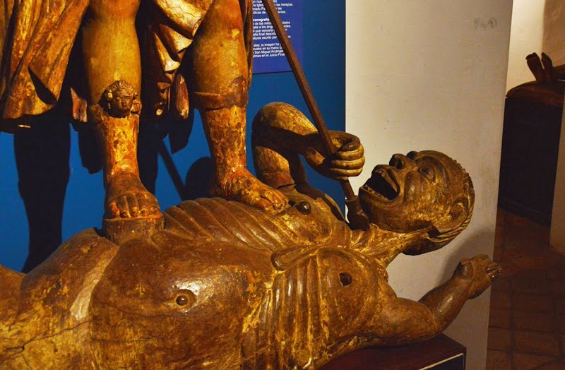 Деревянная скульптура — иезуитские миссии Парагвая