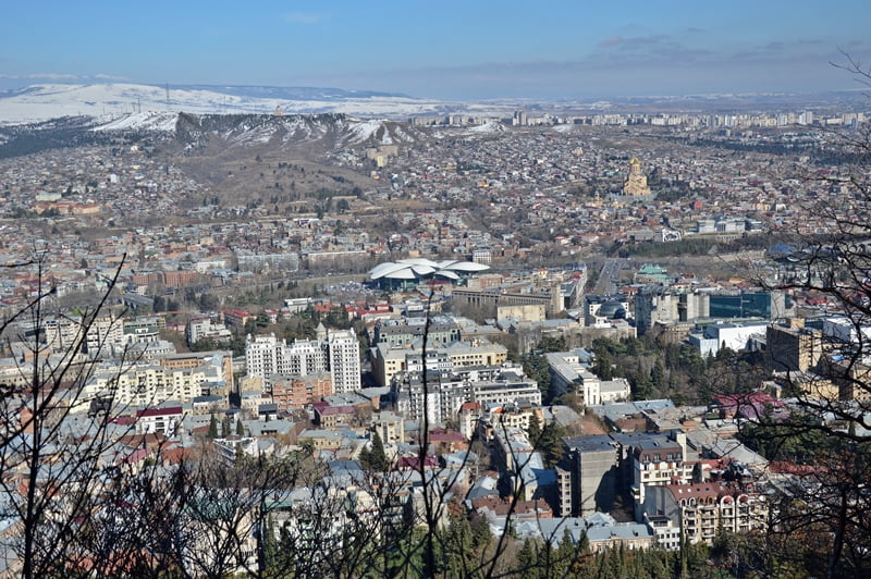 Панорама города Тбилиси зимой 