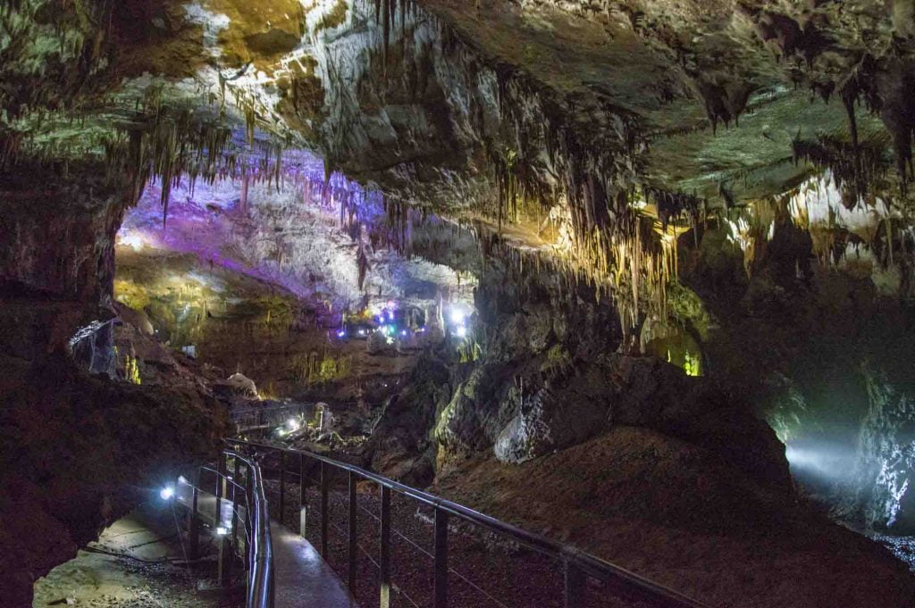 Прометея пещера в Грузии