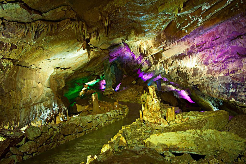 Сатаплия - пещеры Грузии