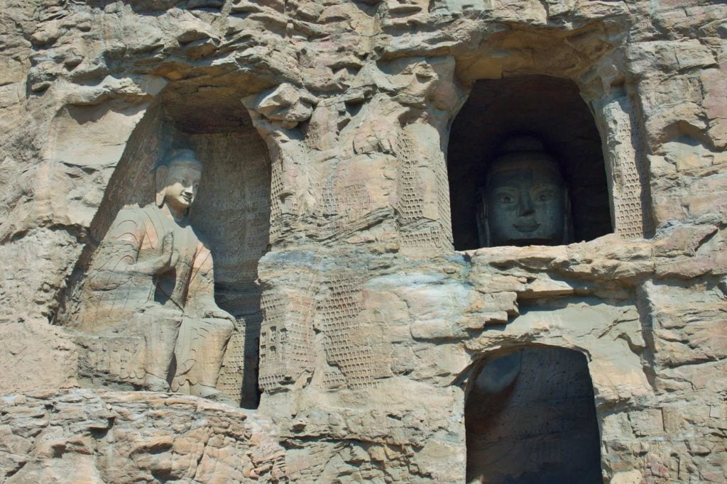 Монастырь Юньган рядом с Датуном