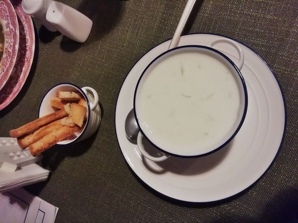 Суп из кисломолочного продукта мацони