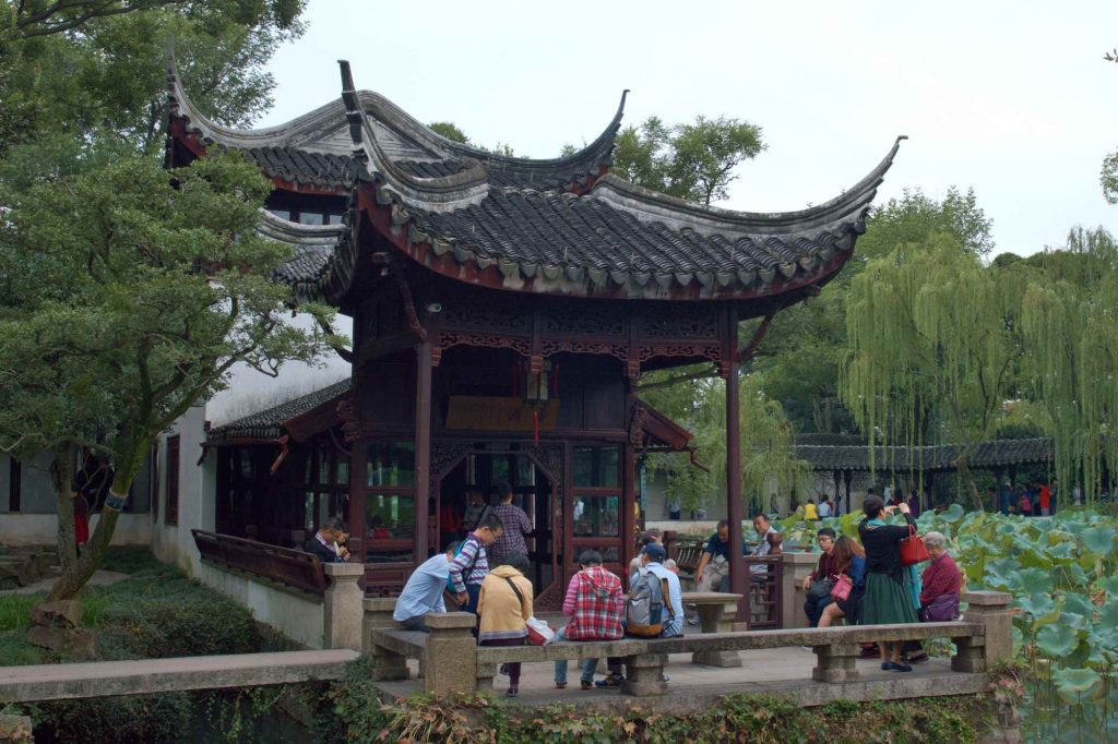 Павильон в парке Сучжоу