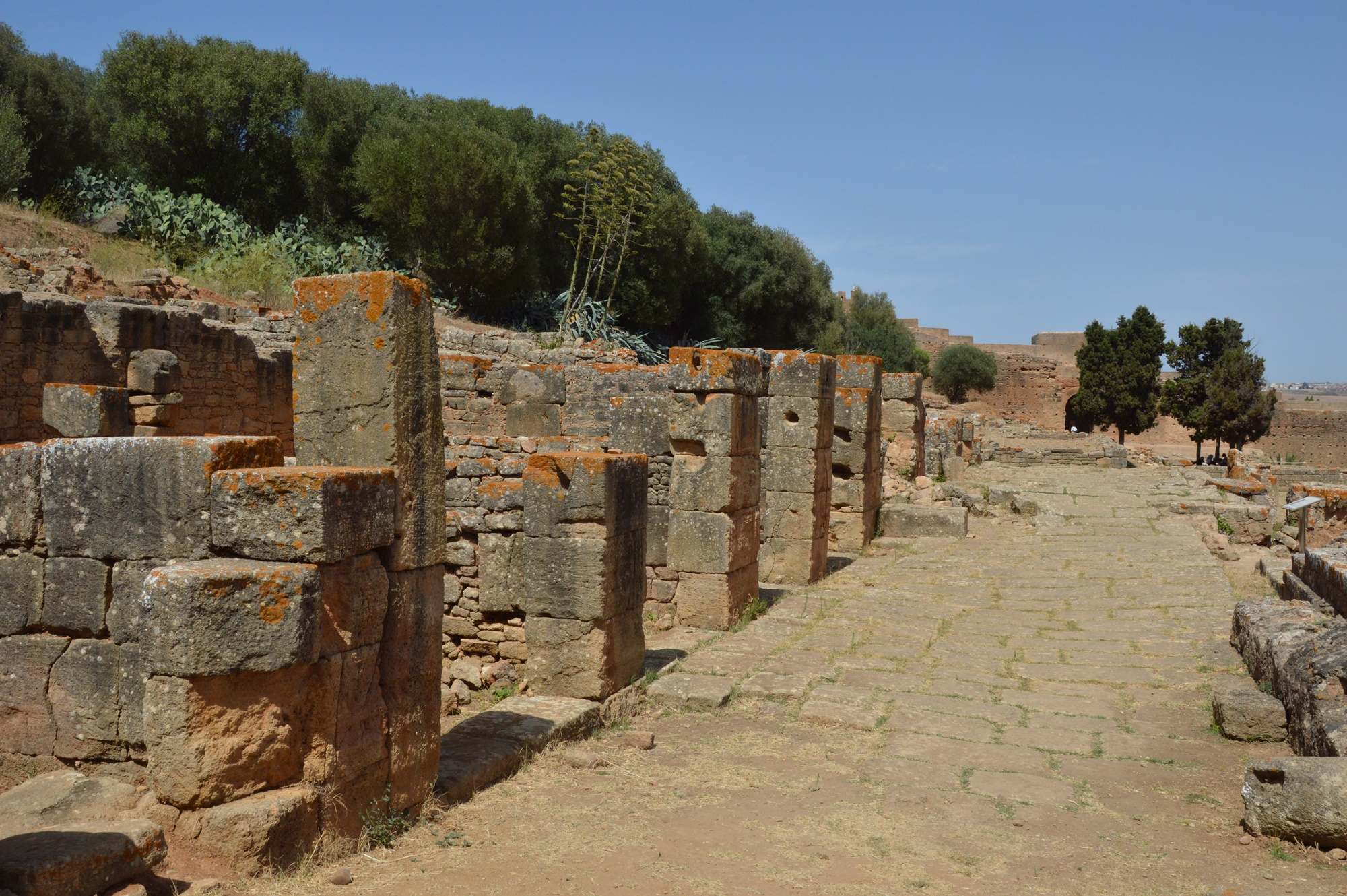 Улица древнего поселения Сала-Колония в Марокко