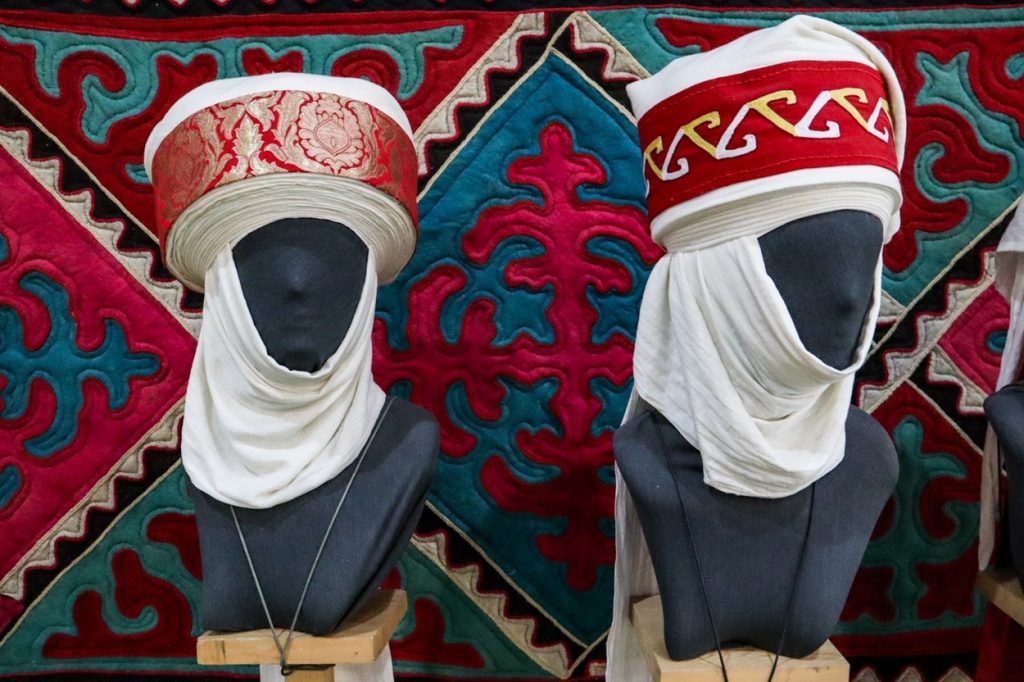 национальный костюм кыргызов