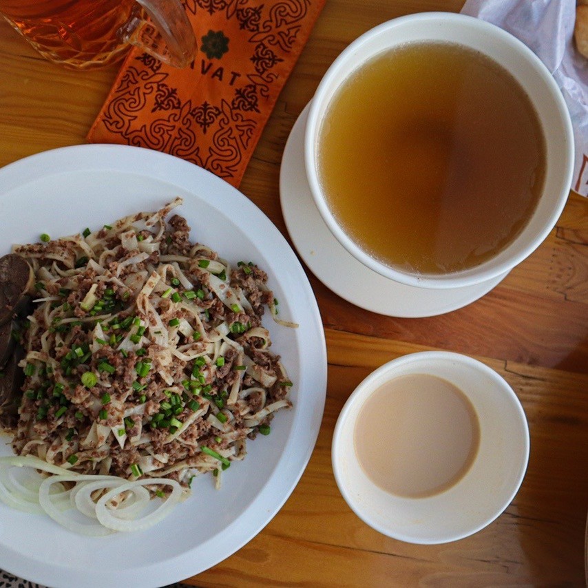 Бешбармак — киргизская кухня