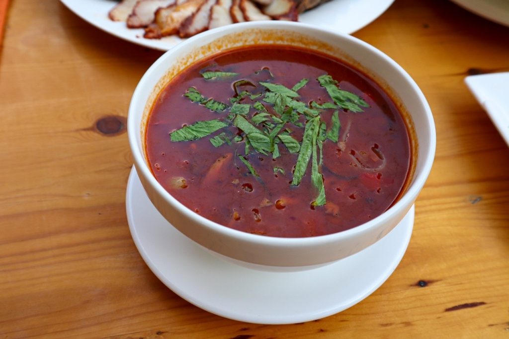 Острый суп сантавро — киргизская кухня