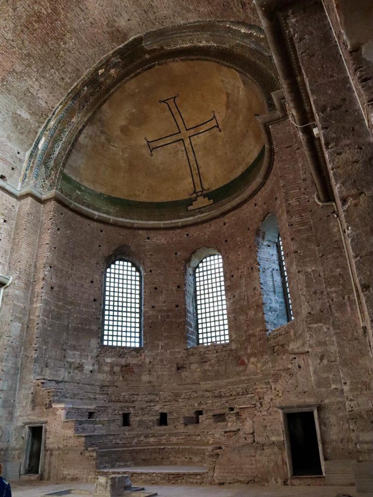 Храм Ирины в Стамбуле — крест