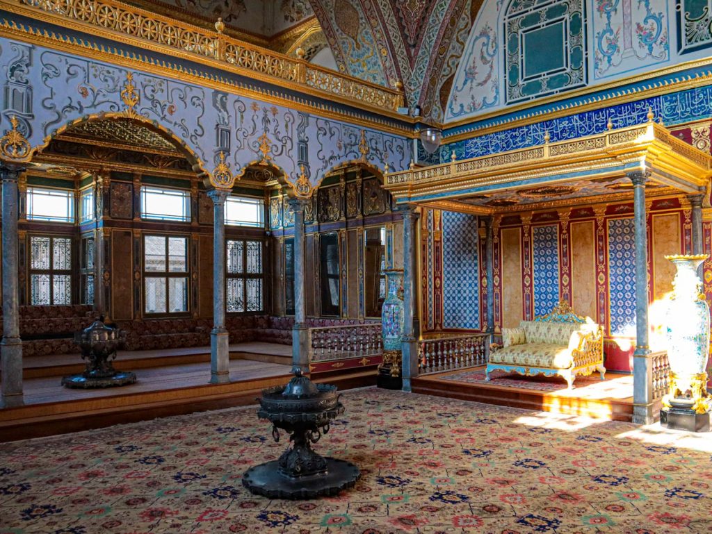 трон султана в Топкапы