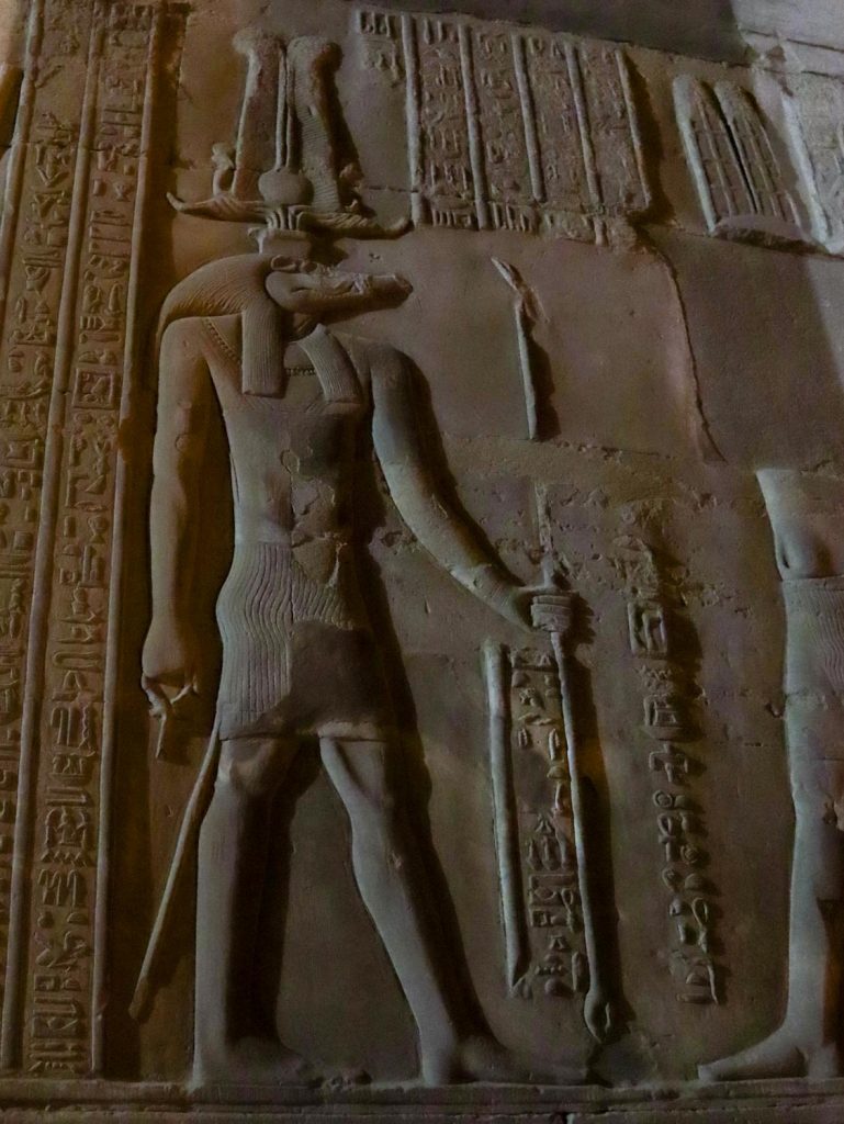 Рельеф на храме Ком-Омбо