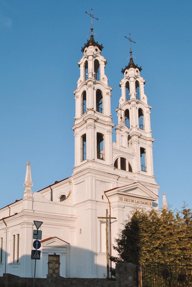 Красивая церковь в Ошмянах — путешествие по Беларуси 