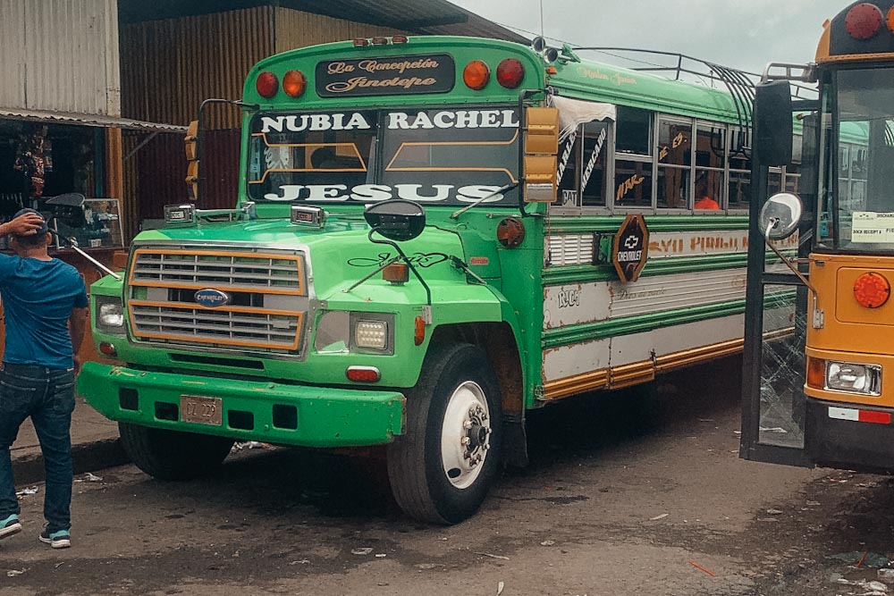 Chicken bus в Никарагуа