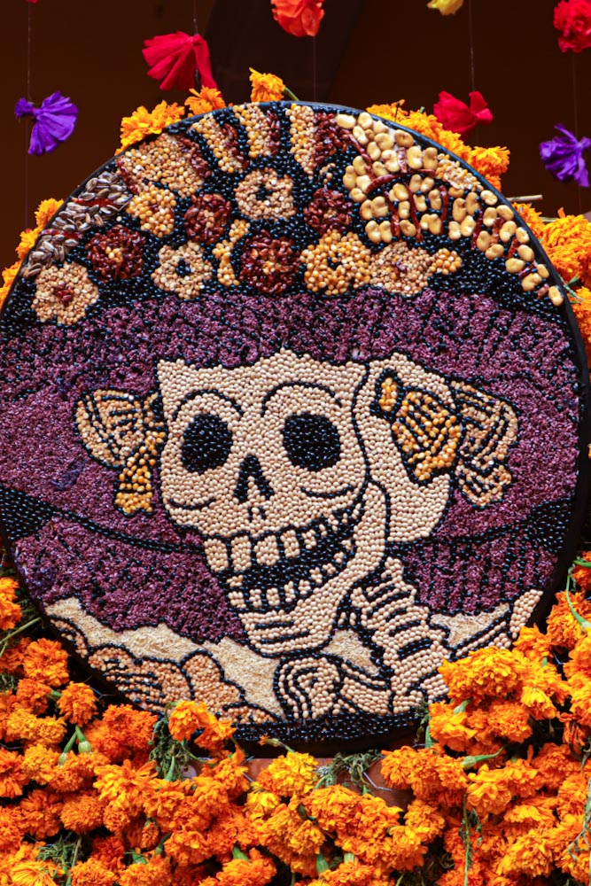 Офренда на день Мертвых в Мексике
