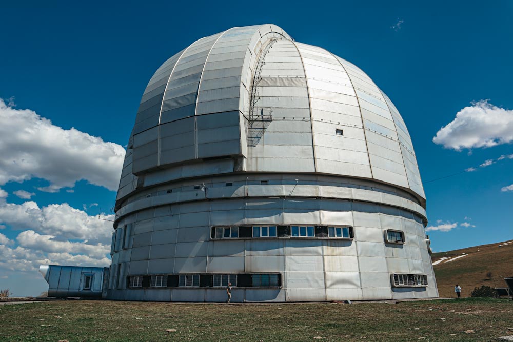 Здание обсерватория в Архызе