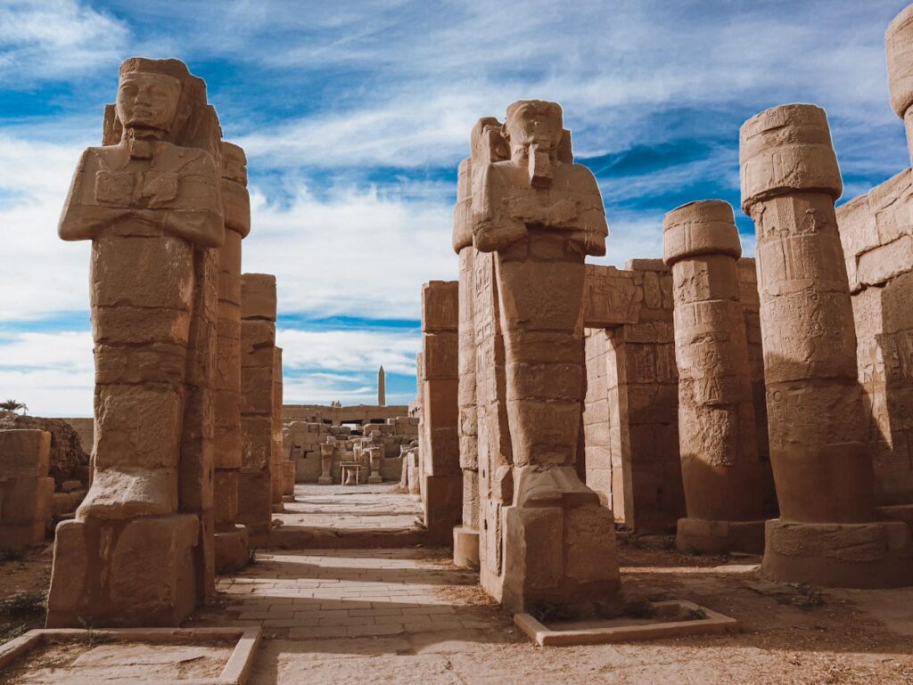 Колонная царя Рамзеса Карнакский храм