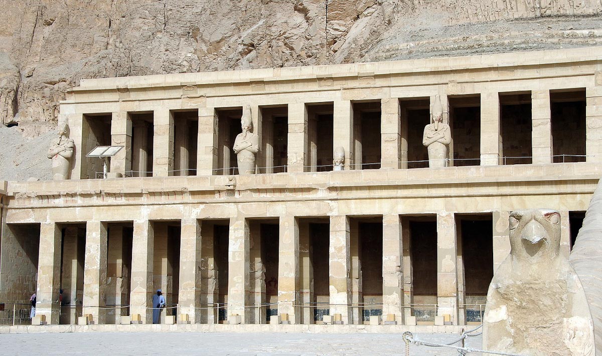 Колоннада храм Хатшепсут