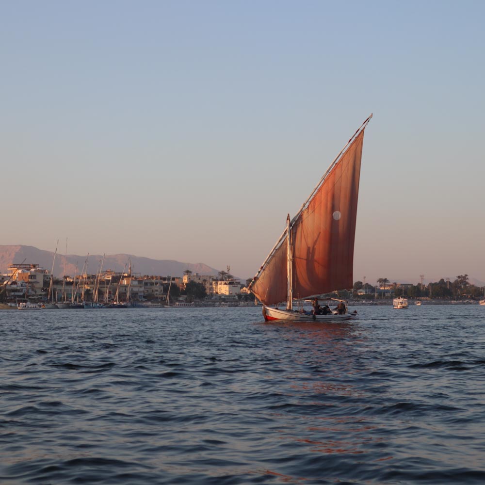 Фелука на реке Нил которую мы забронировали в городе Луксор самостоятельно