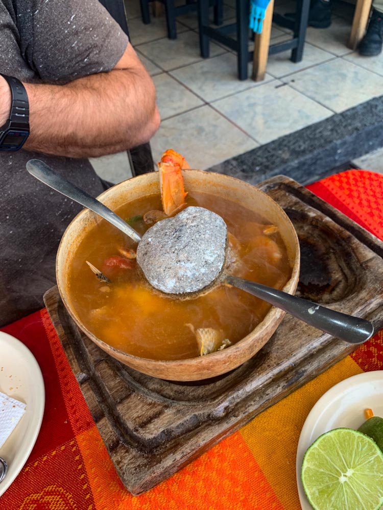 Суп с камнем — мексиканская кухня