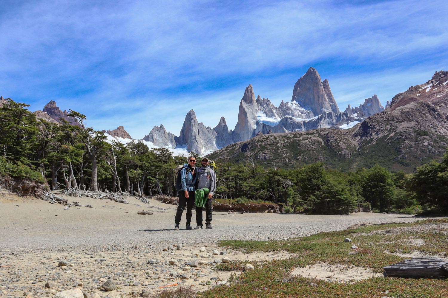 Couple on a hike to Laguna de los Trea