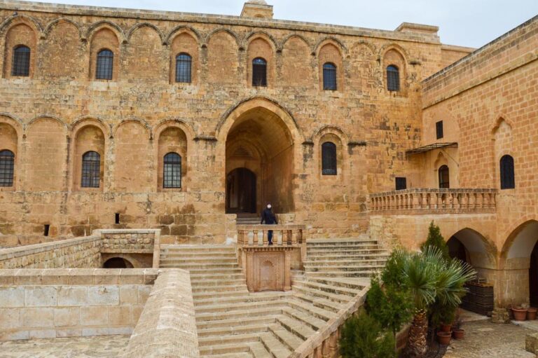 Монастырь Дейрулзафаран — город Мардин